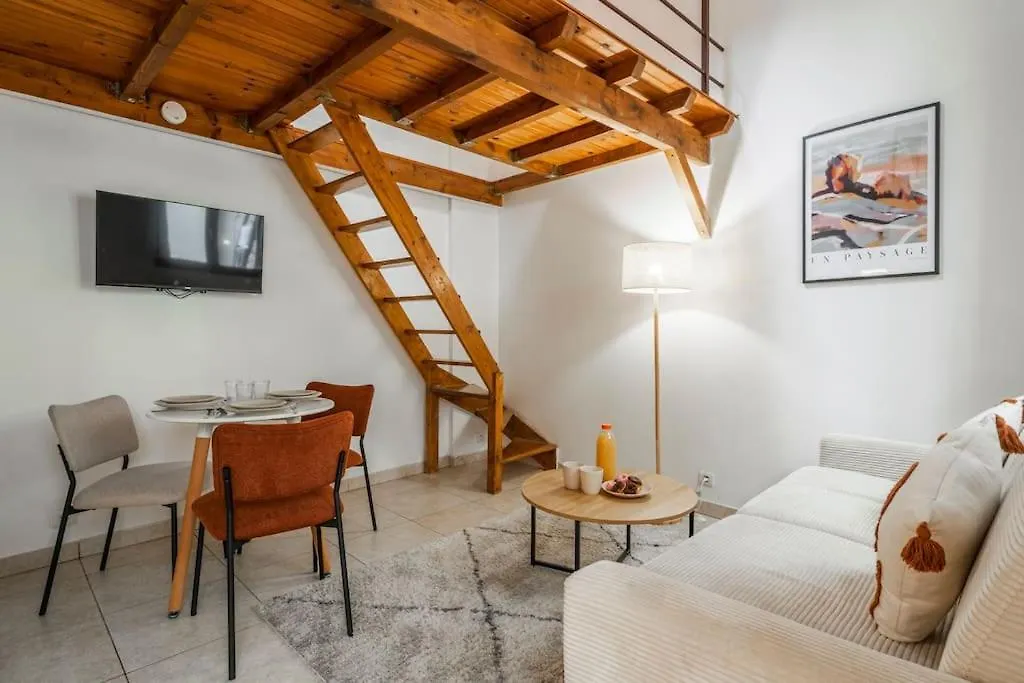 Avec Mezzanine #nation #voltaire Apartmán